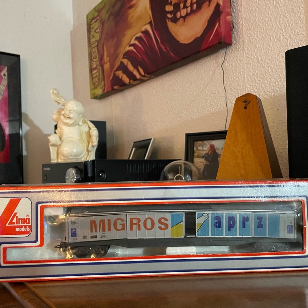 Lima cargo large cargo car